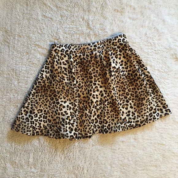 flowy leopard skirt